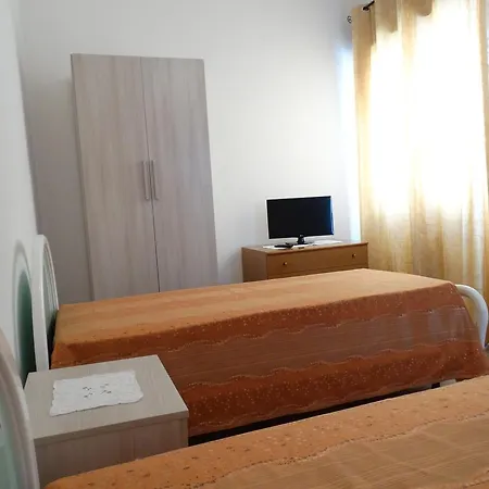 Casa Vacanza Girasole Affittacamere Torre San Giovanni Ugento